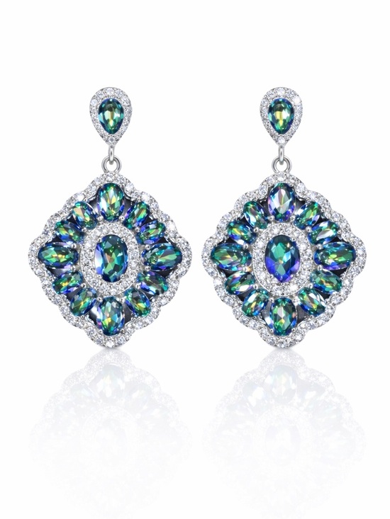 Jewelry - Swarovski Crystals  Stunning Earring The Aurroya